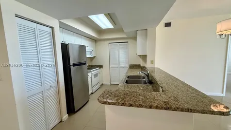19501 W Country Club Drive Aventura FL 33180
