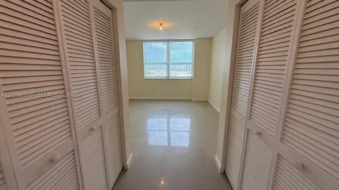 19501 W Country Club Drive Aventura FL 33180