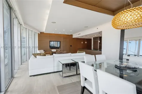 465 Brickell Avenue Miami FL 33131