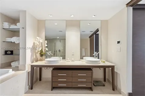465 Brickell Avenue Miami FL 33131