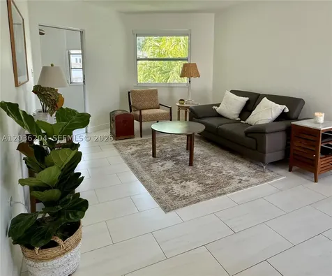 18750 NE 18th Avenue Miami FL 33179