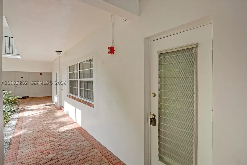 2500 NE 9th Street Fort Lauderdale FL 33304