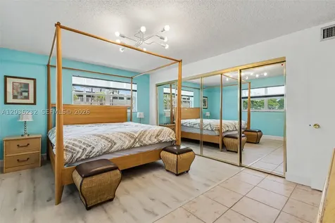 2500 NE 9th Street Fort Lauderdale FL 33304
