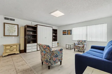2500 NE 9th Street Fort Lauderdale FL 33304