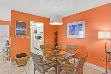 2500 NE 9th Street Fort Lauderdale FL 33304