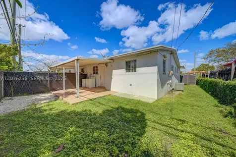 11250 SW 7th Street Sweetwater FL 33174