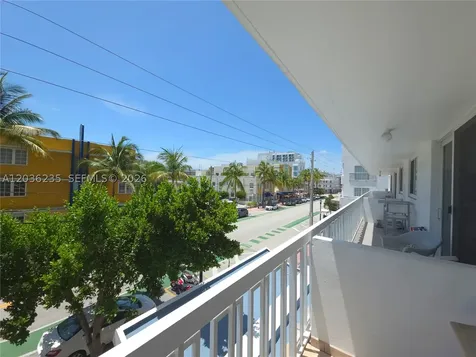 401 Ocean Drive Miami Beach FL 33139