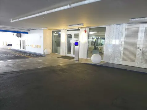 401 Ocean Drive Miami Beach FL 33139