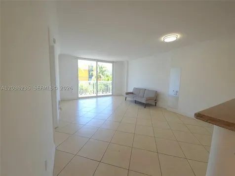 401 Ocean Drive Miami Beach FL 33139