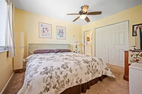 6086 Southard Street West Palm Beach FL 33411