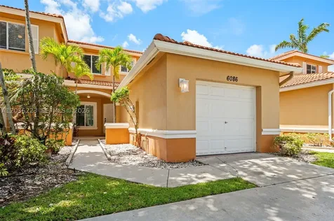6086 Southard Street West Palm Beach FL 33411