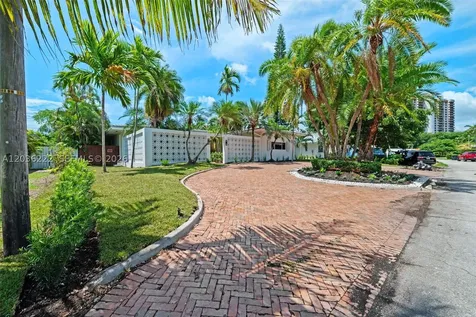 11530 NE 22nd Drive North Miami FL 33181