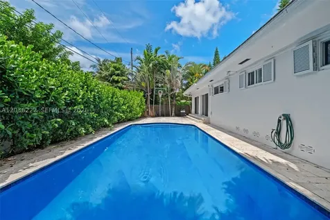 11530 NE 22nd Drive North Miami FL 33181