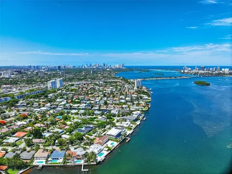 11530 NE 22nd Drive North Miami FL 33181
