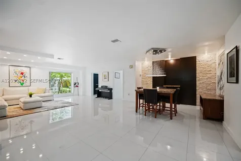 11530 NE 22nd Drive North Miami FL 33181