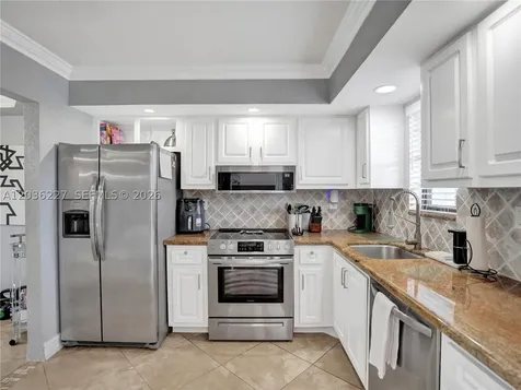 9440 SW 8th Street Boca Raton FL 33428