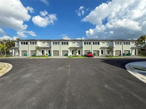 3770 SW 50th Avenue Pembroke Park FL 33023