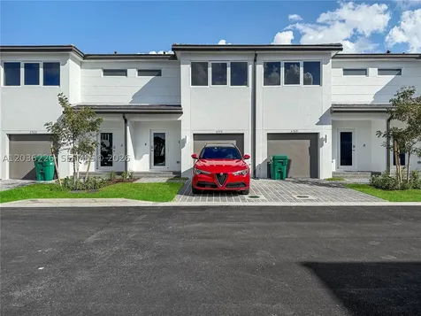 3770 SW 50th Avenue Pembroke Park FL 33023