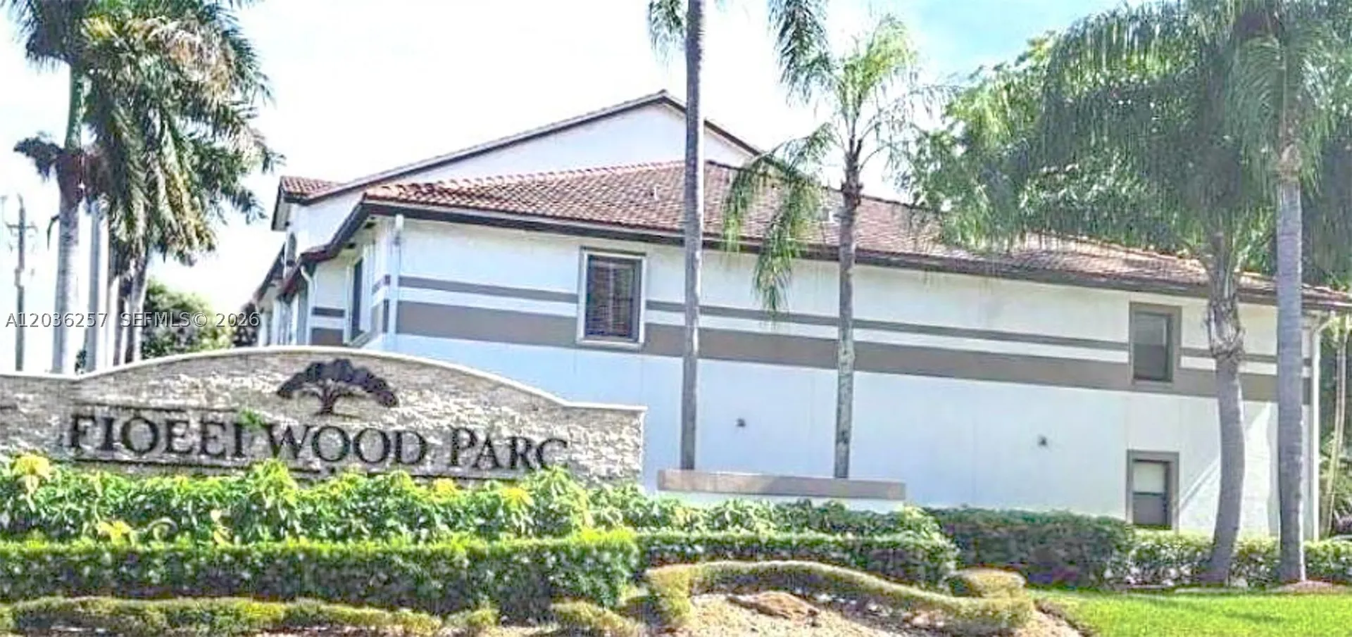 630 S Park Road Hollywood FL 33021
