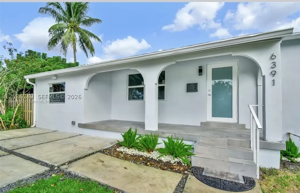 6391 SW 39th Street Miami FL 33155