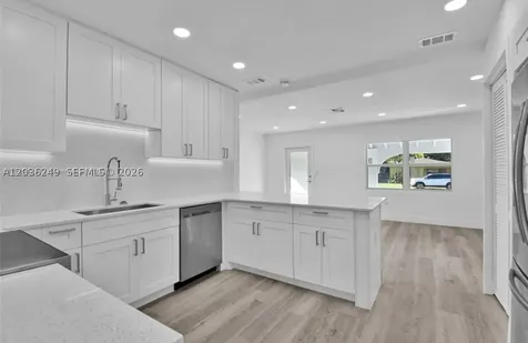 6391 SW 39th Street Miami FL 33155