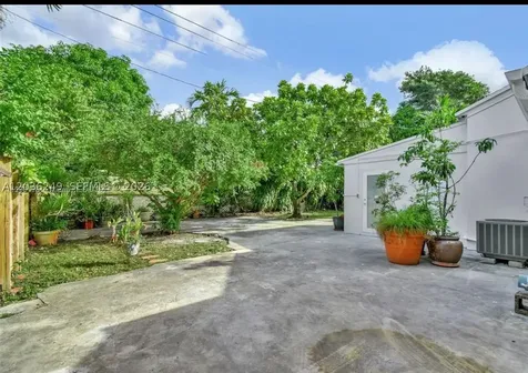 6391 SW 39th Street Miami FL 33155