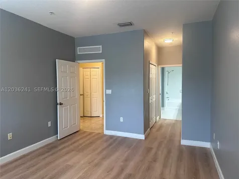 10132 NW 7th Street Miami FL 33172