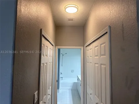 10132 NW 7th Street Miami FL 33172