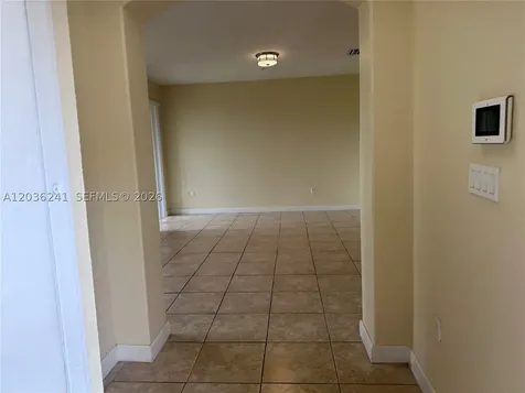 10132 NW 7th Street Miami FL 33172