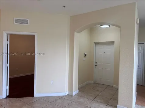 10132 NW 7th Street Miami FL 33172
