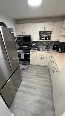 1825 W 44th Place Hialeah FL 33012