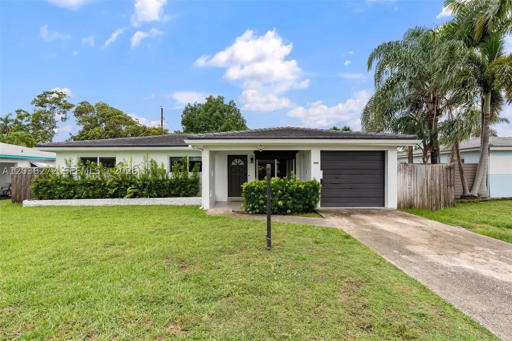 706 N 32nd Court Hollywood FL 33021