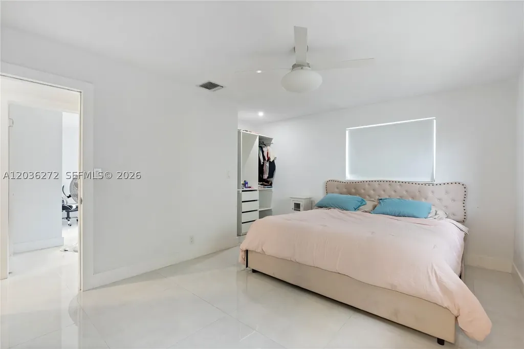 706 N 32nd Court Hollywood FL 33021
