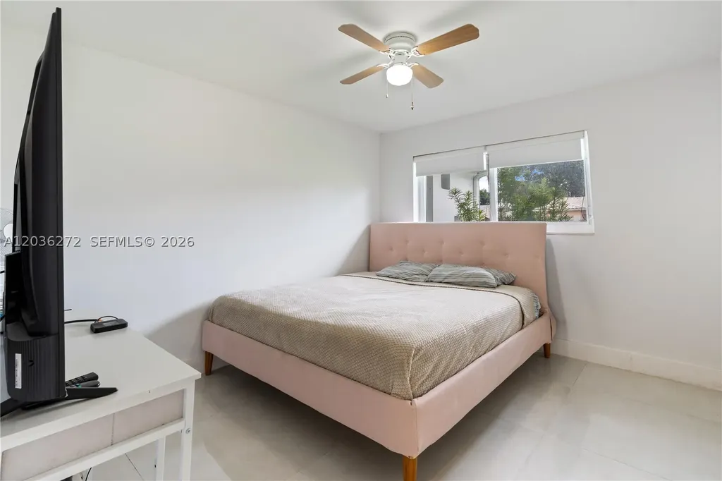 706 N 32nd Court Hollywood FL 33021