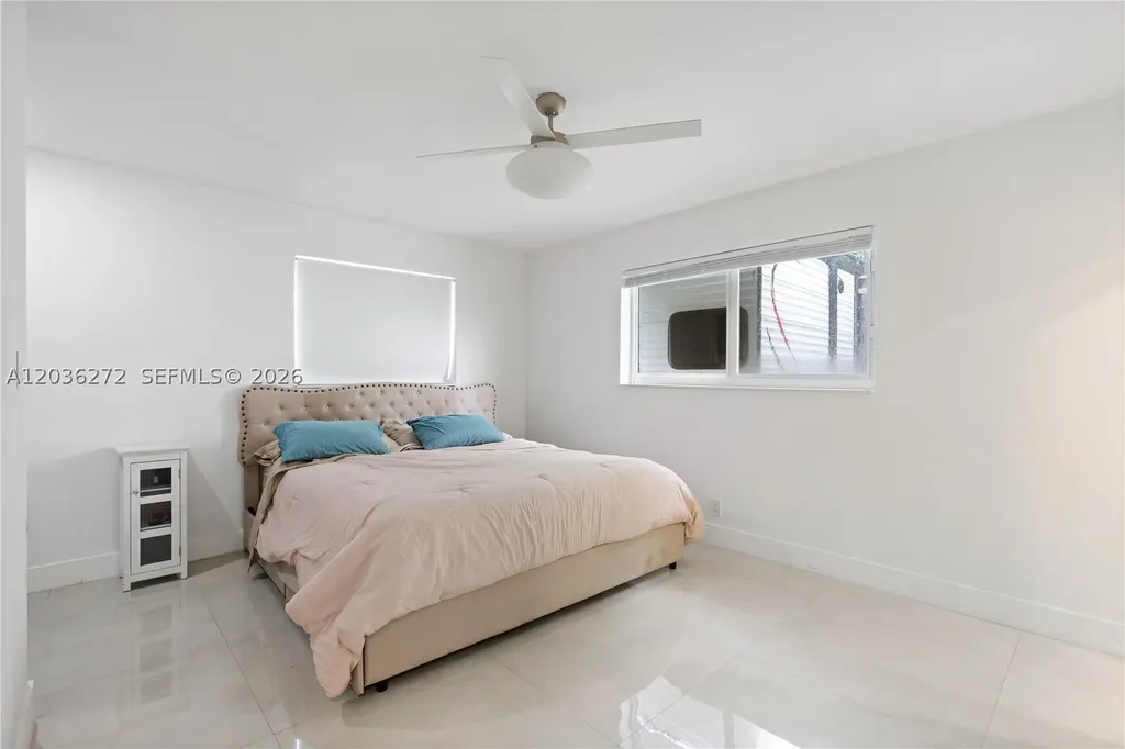 706 N 32nd Court Hollywood FL 33021