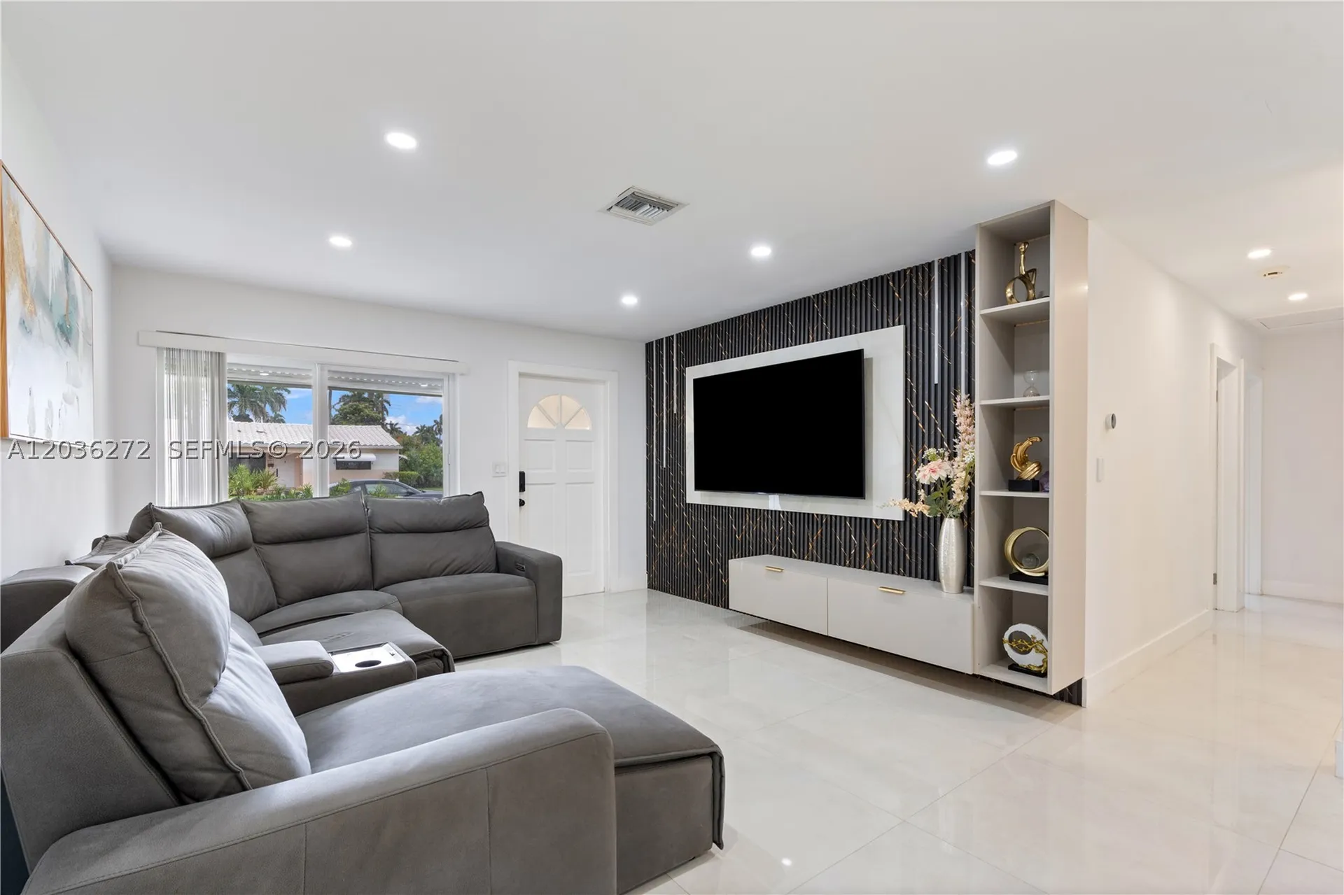 706 N 32nd Court Hollywood FL 33021