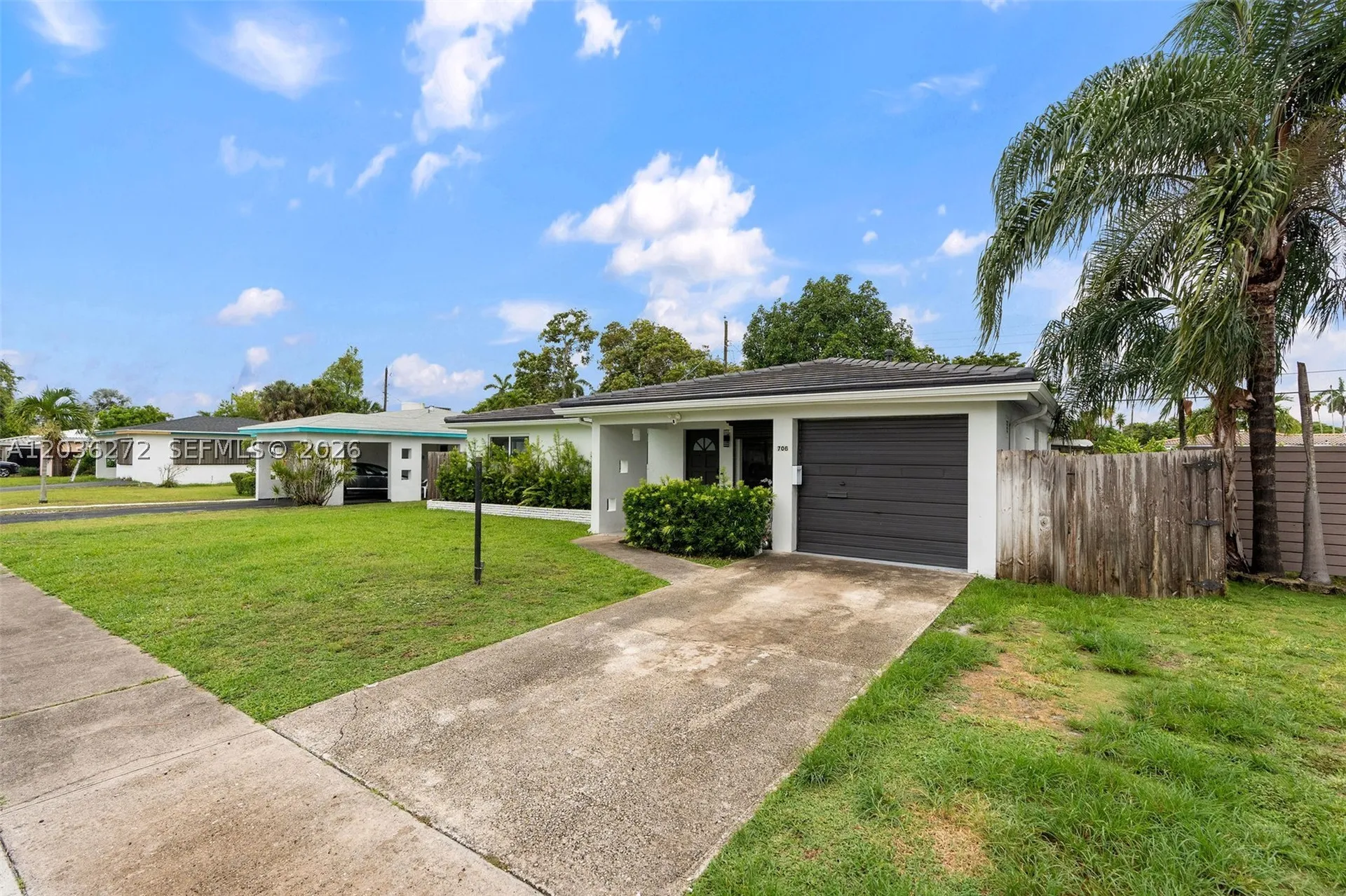 706 N 32nd Court Hollywood FL 33021