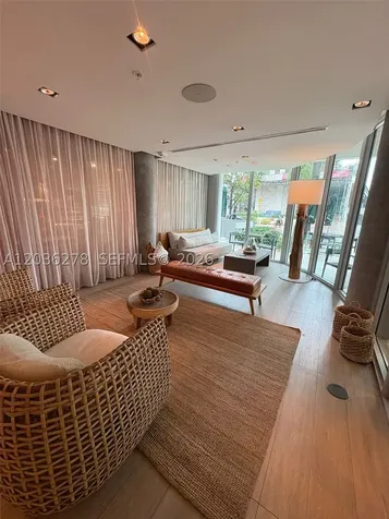 6080 Collins Avenue Miami Beach FL 33140