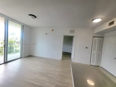 120 SW 8th Avenue Miami FL 33130