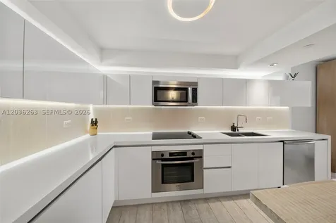 102 24th Street Miami Beach FL 33139