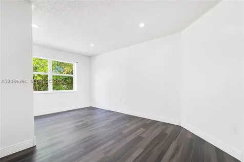 15241 SW 150th Street Miami FL 33196