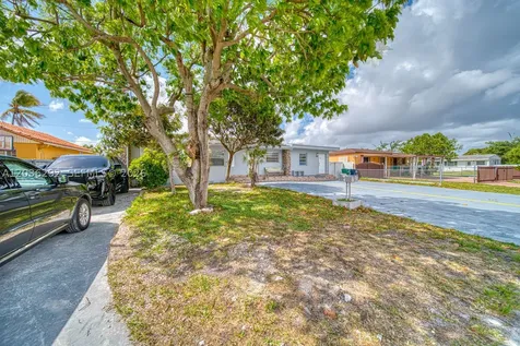 7620 - 7622 SW 21st Street Miami FL 33155