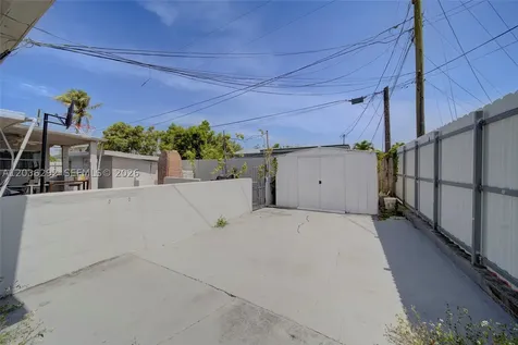 7620 - 7622 SW 21st Street Miami FL 33155