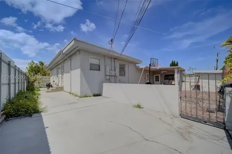 7620 - 7622 SW 21st Street Miami FL 33155