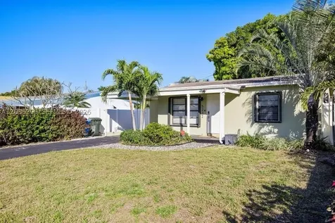 5232 NE 2nd Avenue Oakland Park FL 33334