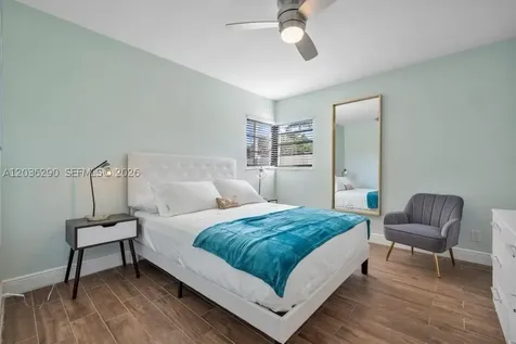 5232 NE 2nd Avenue Oakland Park FL 33334