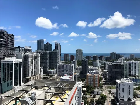 185 SW 7th Street Miami FL 33130