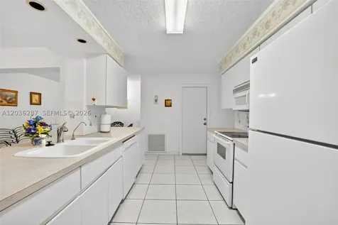 7201 NW 93rd Avenue Tamarac FL 33321