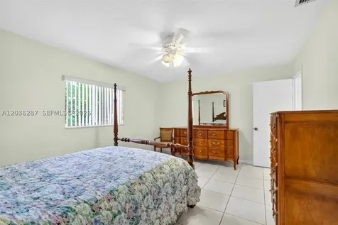 7201 NW 93rd Avenue Tamarac FL 33321