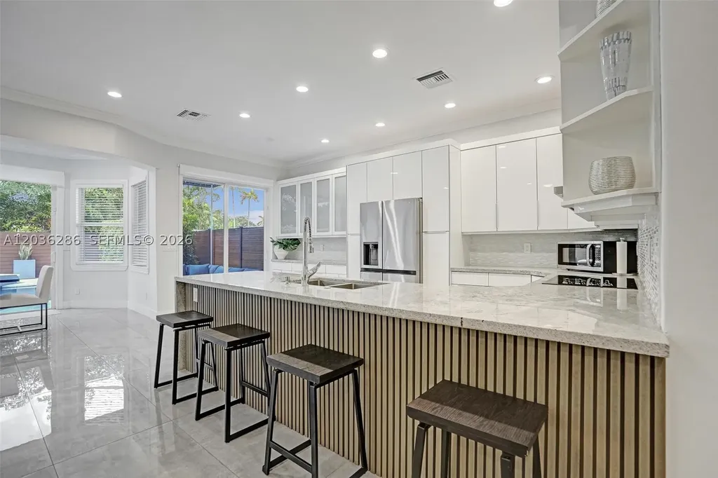 453 SW 5th Avenue Fort Lauderdale FL 33315